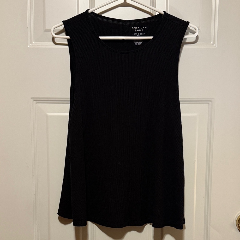 American Eagle Outfitters Classic Black muscle tee